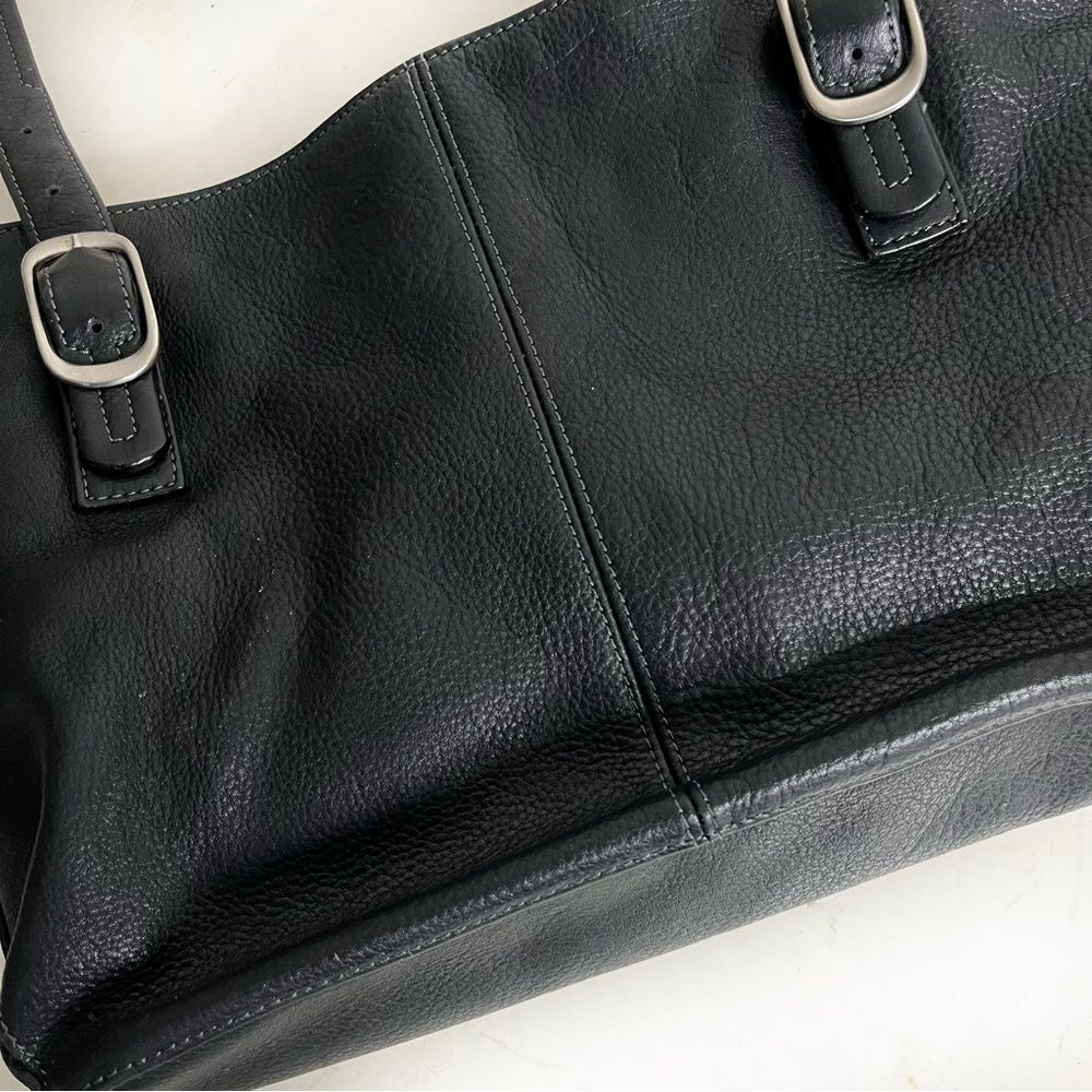 TIGNANELLO Black Pebbled Leather Shoulder Bag Silver Tone Metal Zipper Closure - Picture 2 of 9